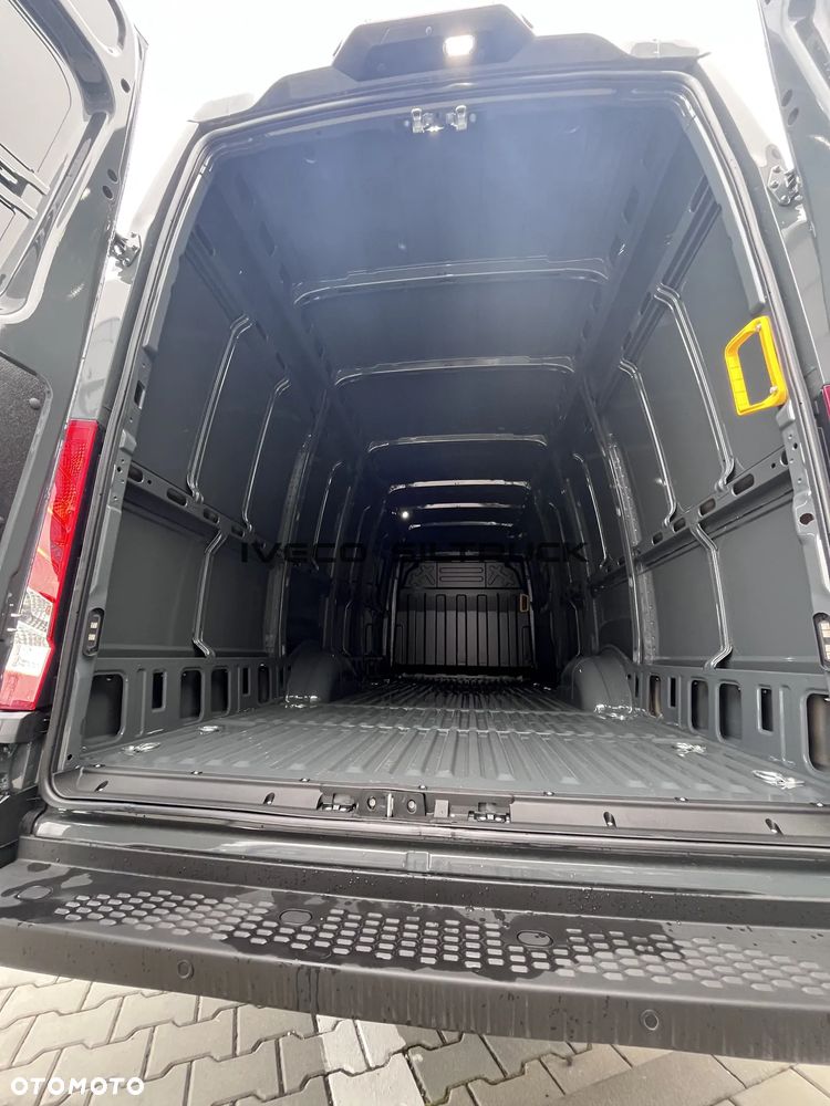 Iveco DAILY 35S16 L4H2 FURGON - 18