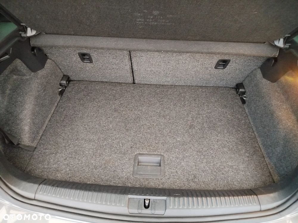 Volkswagen Polo - 24