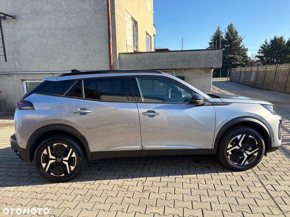 Peugeot 2008 - 8