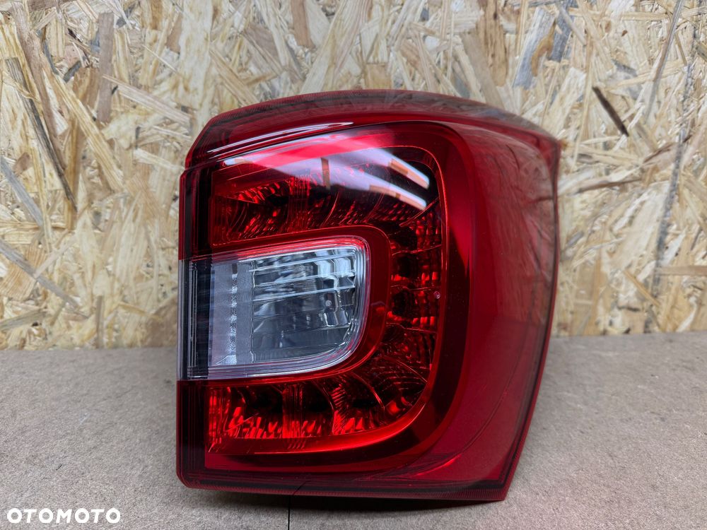 LAMPA TYŁ PRAWA TYLNA PRAWA SUZUKI SX4 S-CROSS LIFT LED - 1