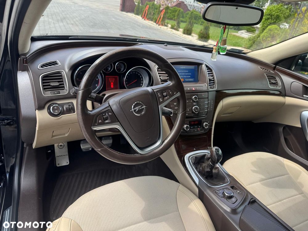 Opel Insignia 2.0 CDTI Cosmo ecoFLEX - 10