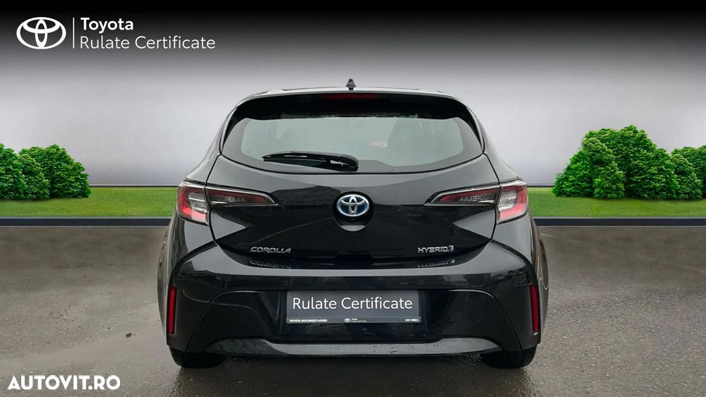 Toyota Corolla 1.8 HSD Dynamic - 8