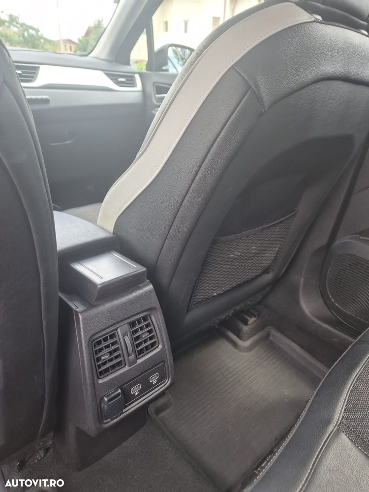 Renault Captur MHEV 140 EDC Techno - 26