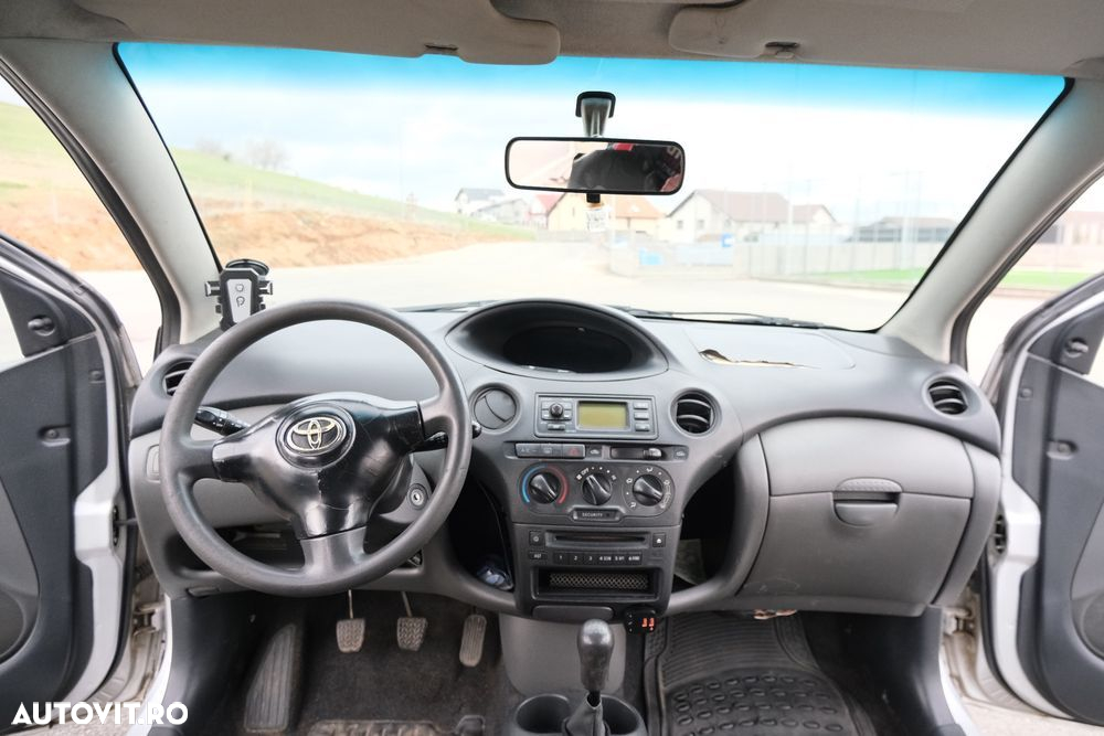 Toyota Yaris - 7