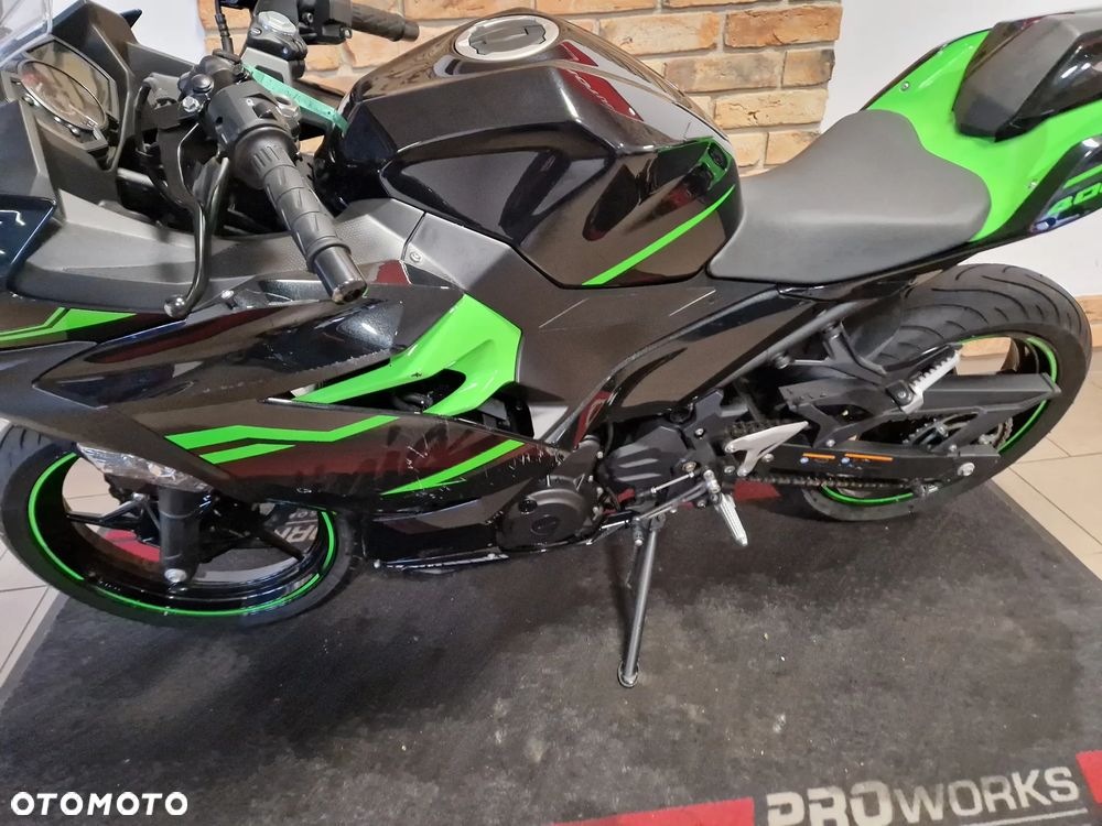 Kawasaki Ninja 400 - 12