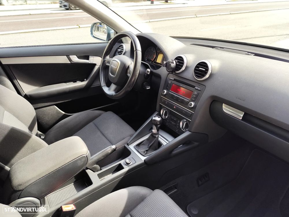 Audi A3 Sportback 2.0 TDi Attraction - 13