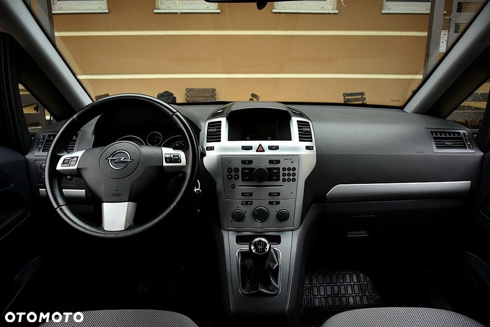 Opel Zafira 1.8 Edition 111 Jahre - 18