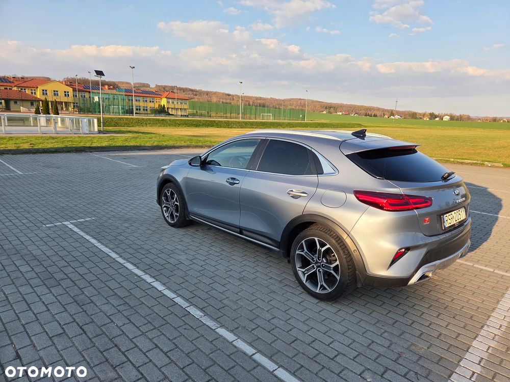 Kia XCeed 1.6 T-GDI L Business Line DCT - 4