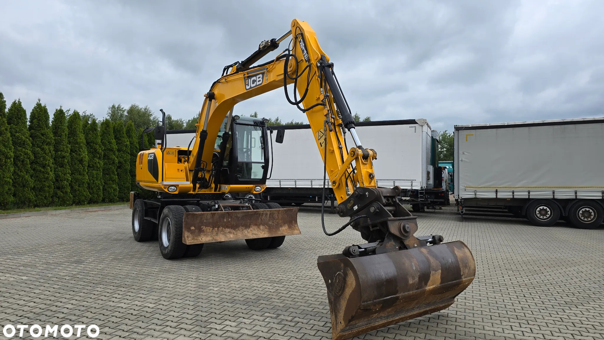 JCB JS 145 W - 2