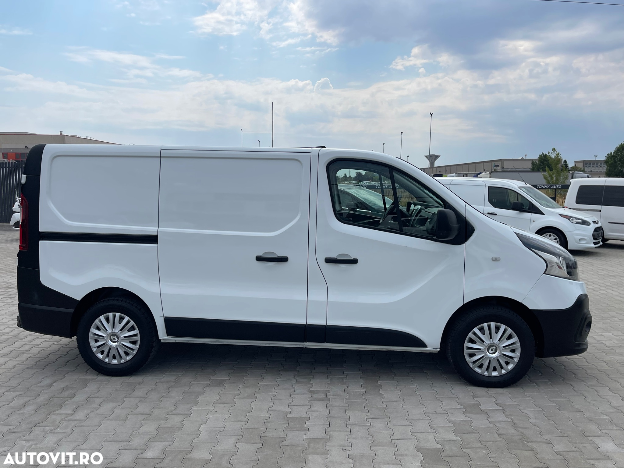 Renault Trafic - 7