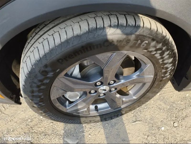 Ford Mustang Mach-E - 7