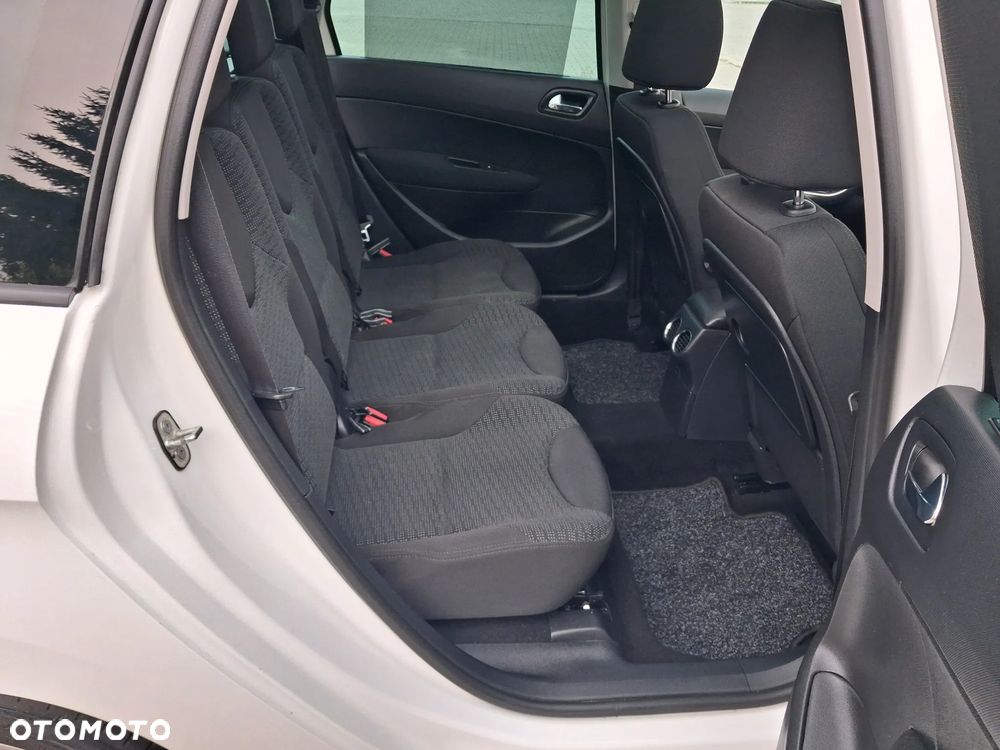 Peugeot 308 120 VTi Platinum - 23