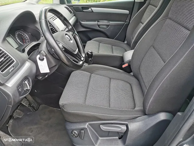 VW Sharan 2.0 TDI Confortline - 19