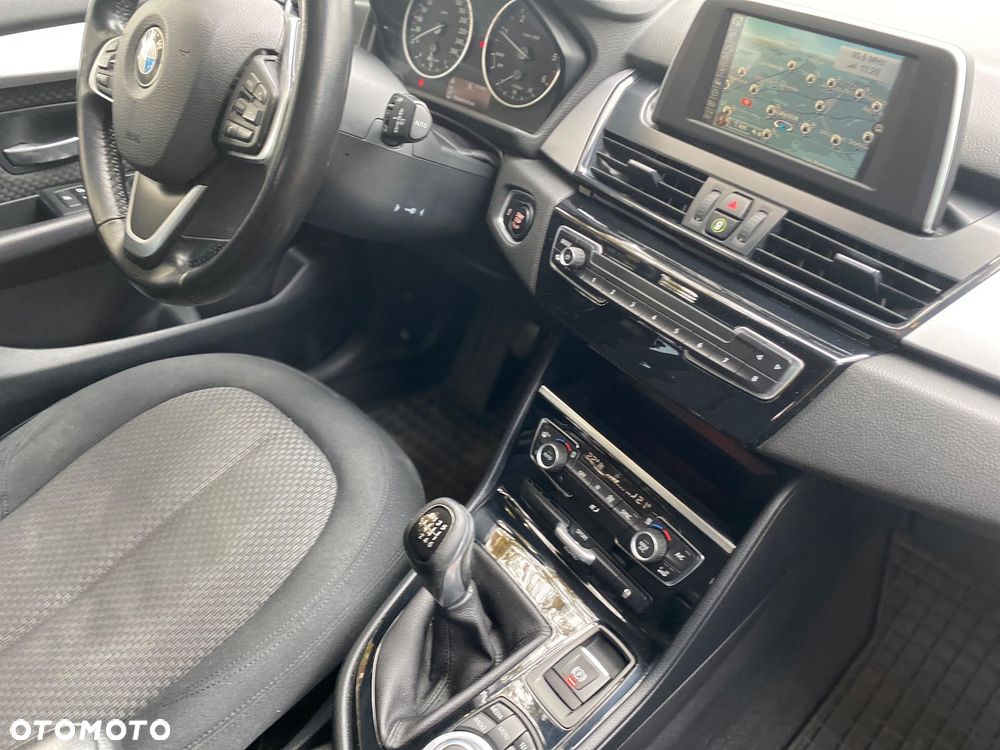 BMW Seria 2 216d GT - 11