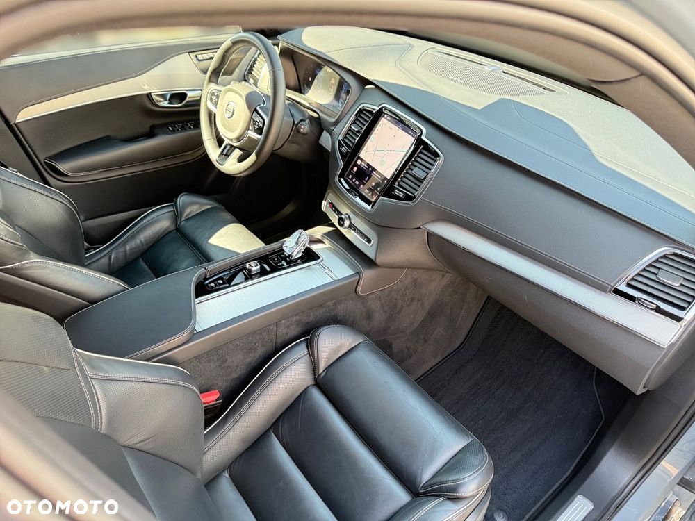 Volvo XC 90 - 29