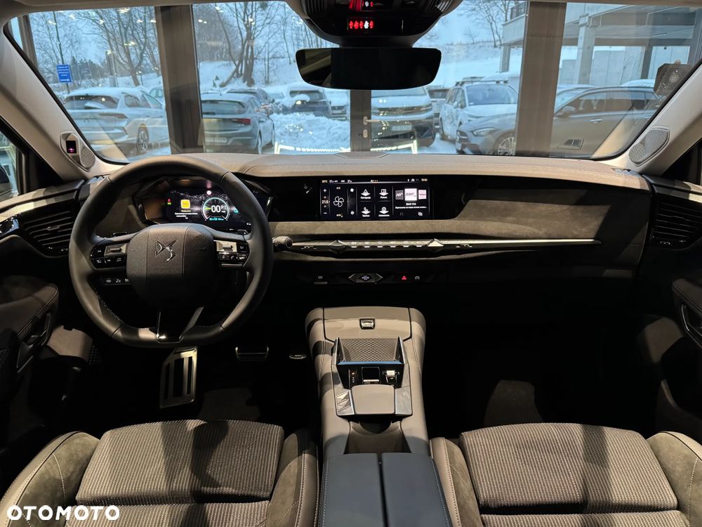 DS Automobiles N°4 E-Tense 58.3kWh Étoile Alcantara - 17