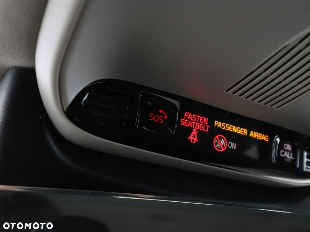 Volvo V90 D3 Momentum - 35