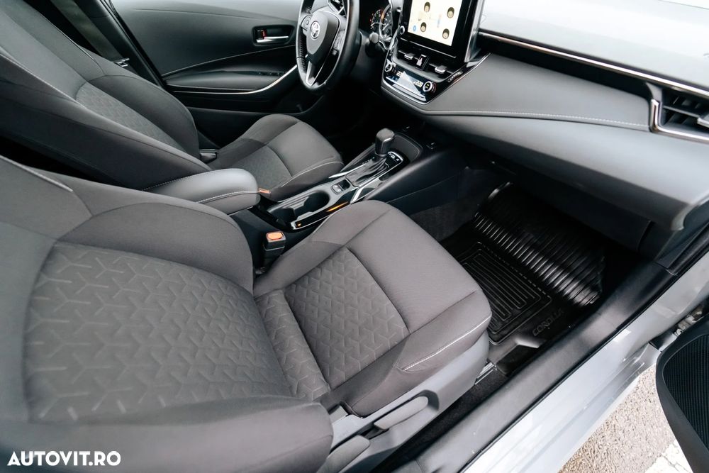 Toyota Corolla 1.8 Hybrid Comfort - 8