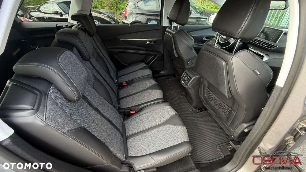 Peugeot 5008 - 19