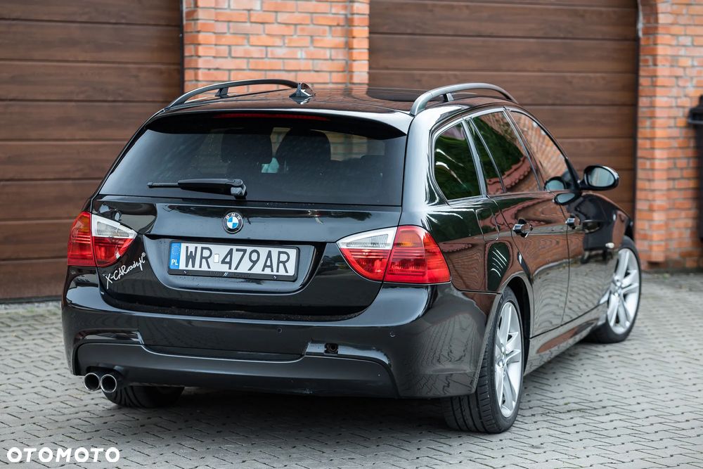 BMW Seria 3 330xi Touring - 9