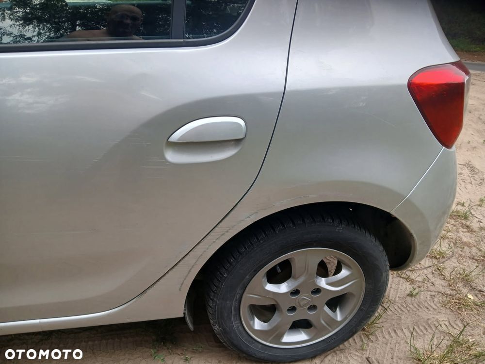 Dacia Sandero 1.2 16V Celebration - 6