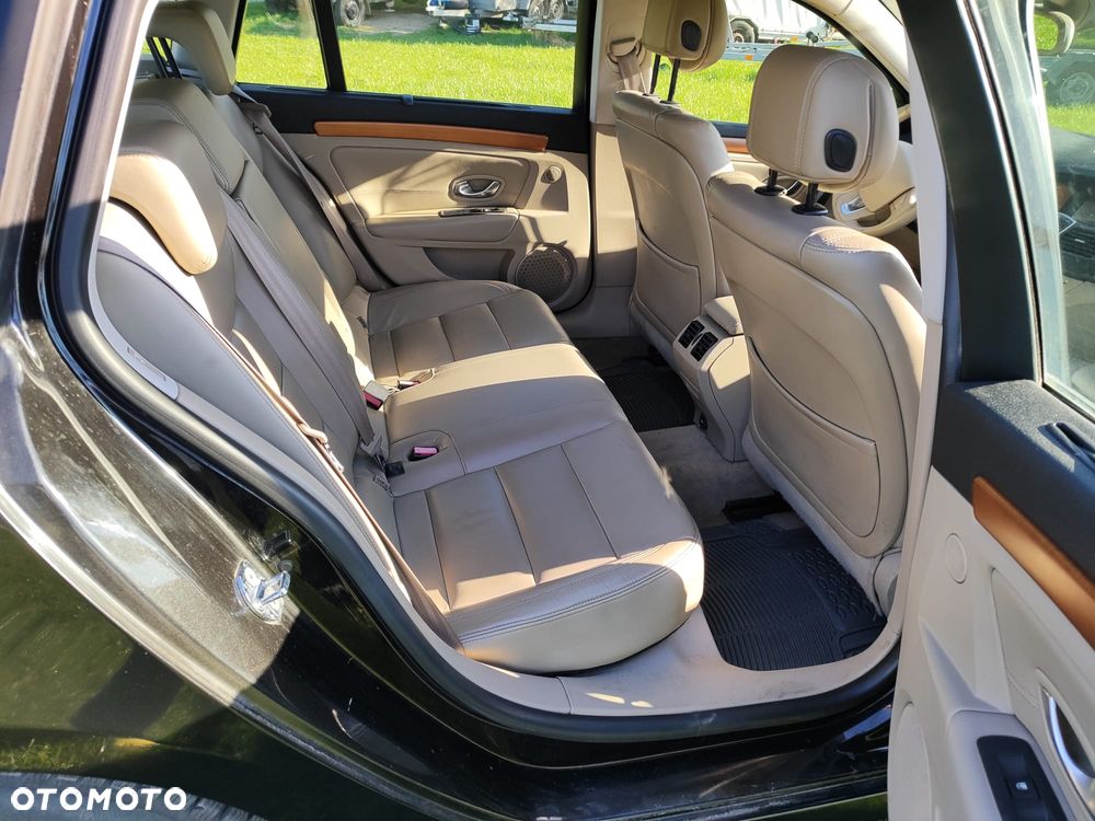 Renault Laguna 2.0 DCi Initiale - 8