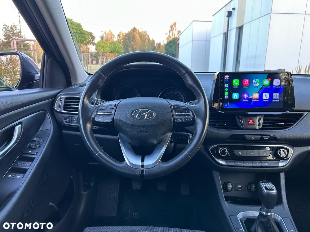 Hyundai i30 1.5 DPI Classic + - 14