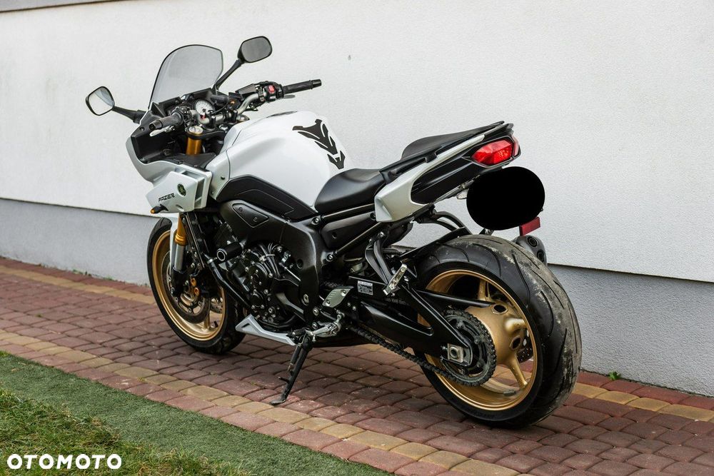 Yamaha FZ - 4