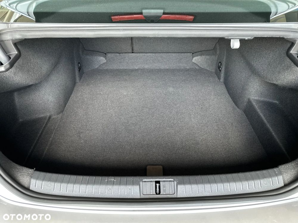 Volkswagen Passat 1.5 TSI EVO Business DSG - 18