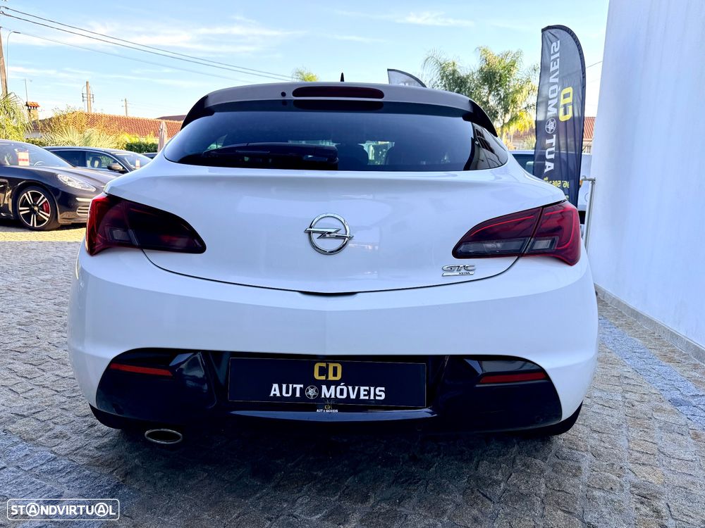 Opel Astra GTC 1.4 T - 3