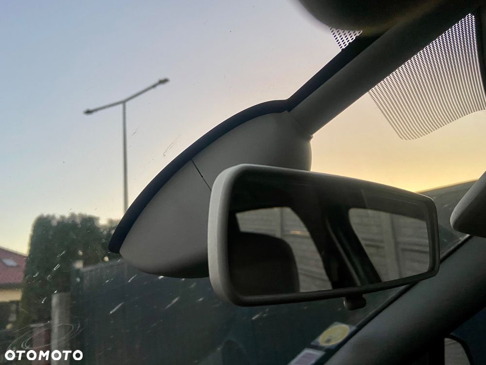 Renault Grand Scenic - 19