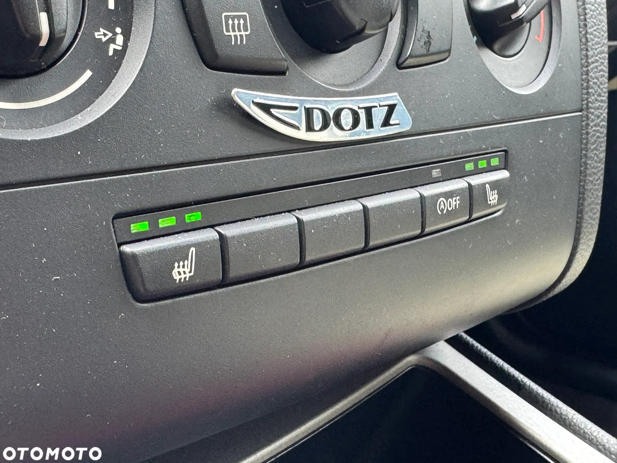 BMW Seria 1 116i - 24