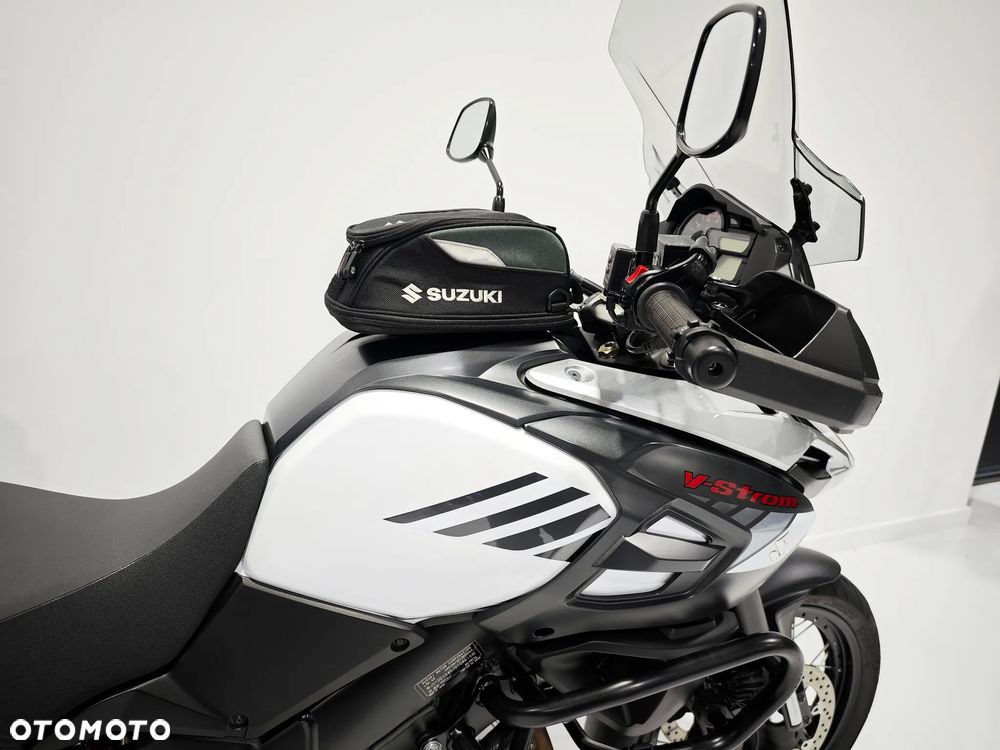 Suzuki V-STROM - 11
