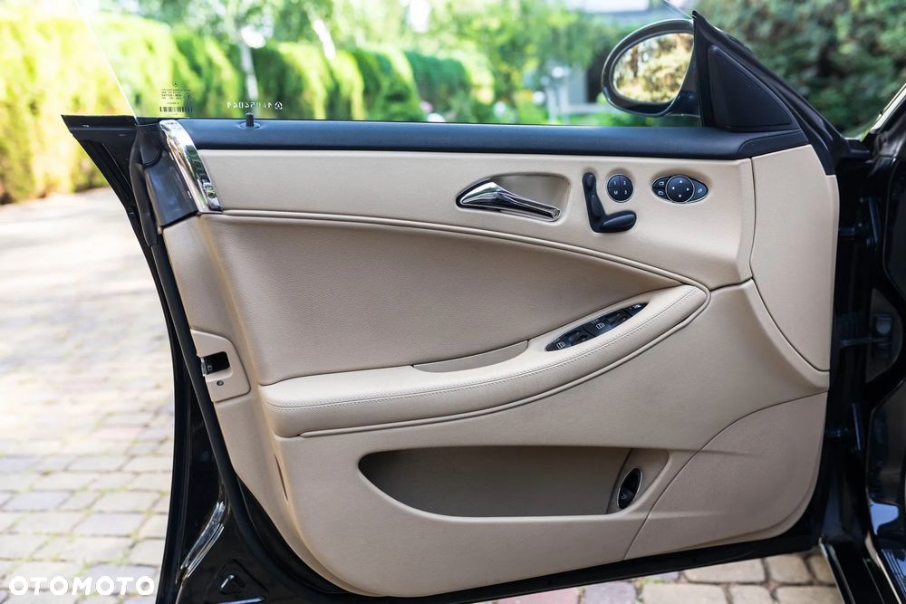 Mercedes-Benz CLS - 6