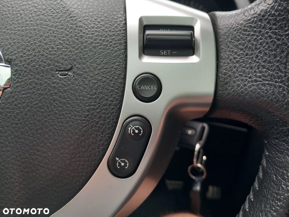 Nissan Qashqai - 15