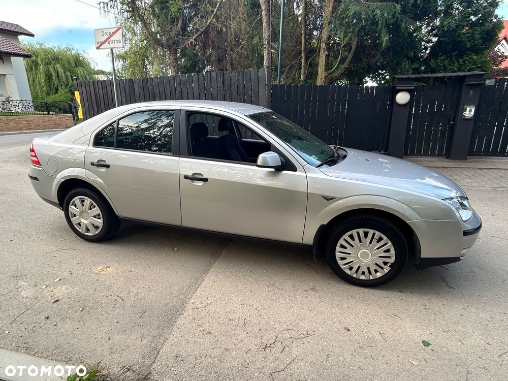 Ford Mondeo - 17