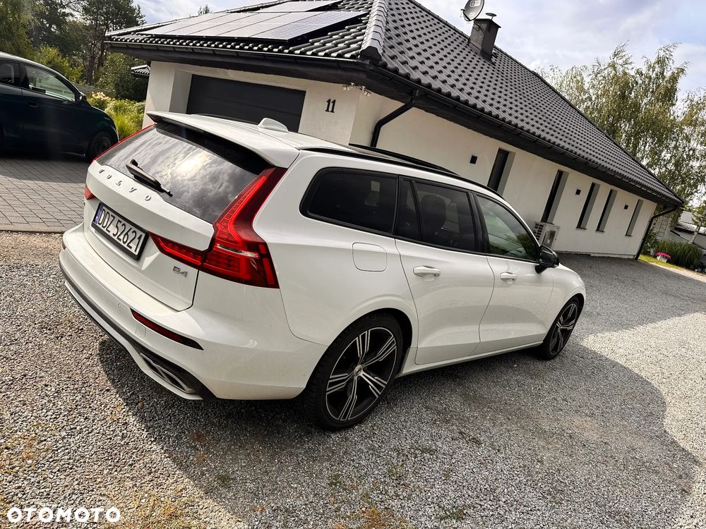 Volvo V60 B4 D R-Design - 24