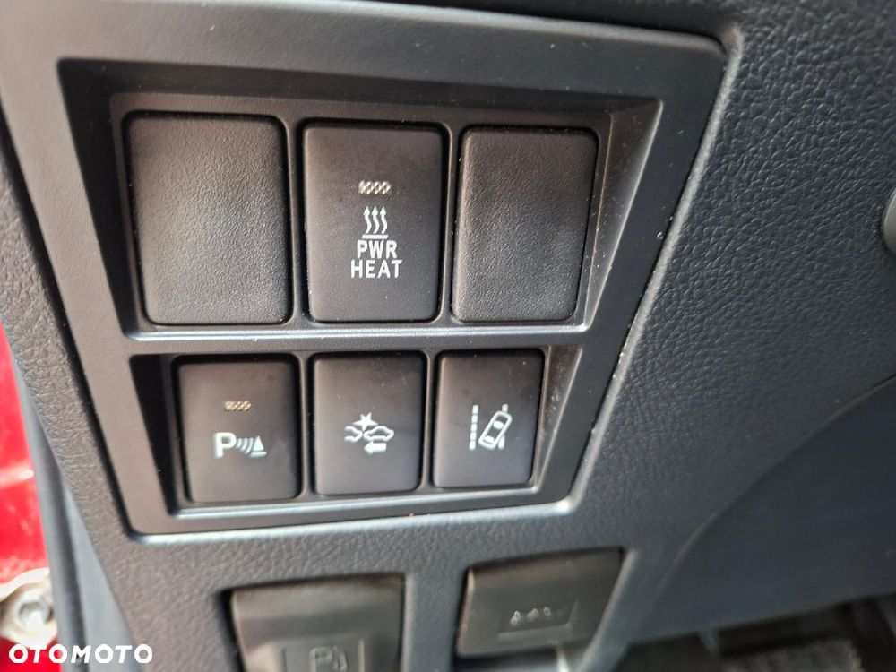 Toyota Hilux 4x4 Double Cab Autm Executive - 17