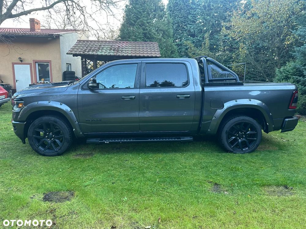 RAM 1500 5.7 Crew Cab Shortbed Laramie Black - 4