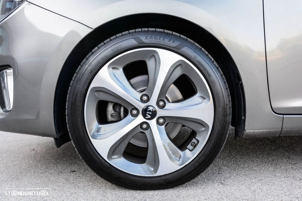 Kia Carens 1.7 CRDi ISG TX - 14
