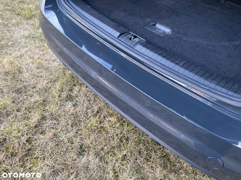 Volkswagen Touran 2.0 TDI SCR DSG Move - 21