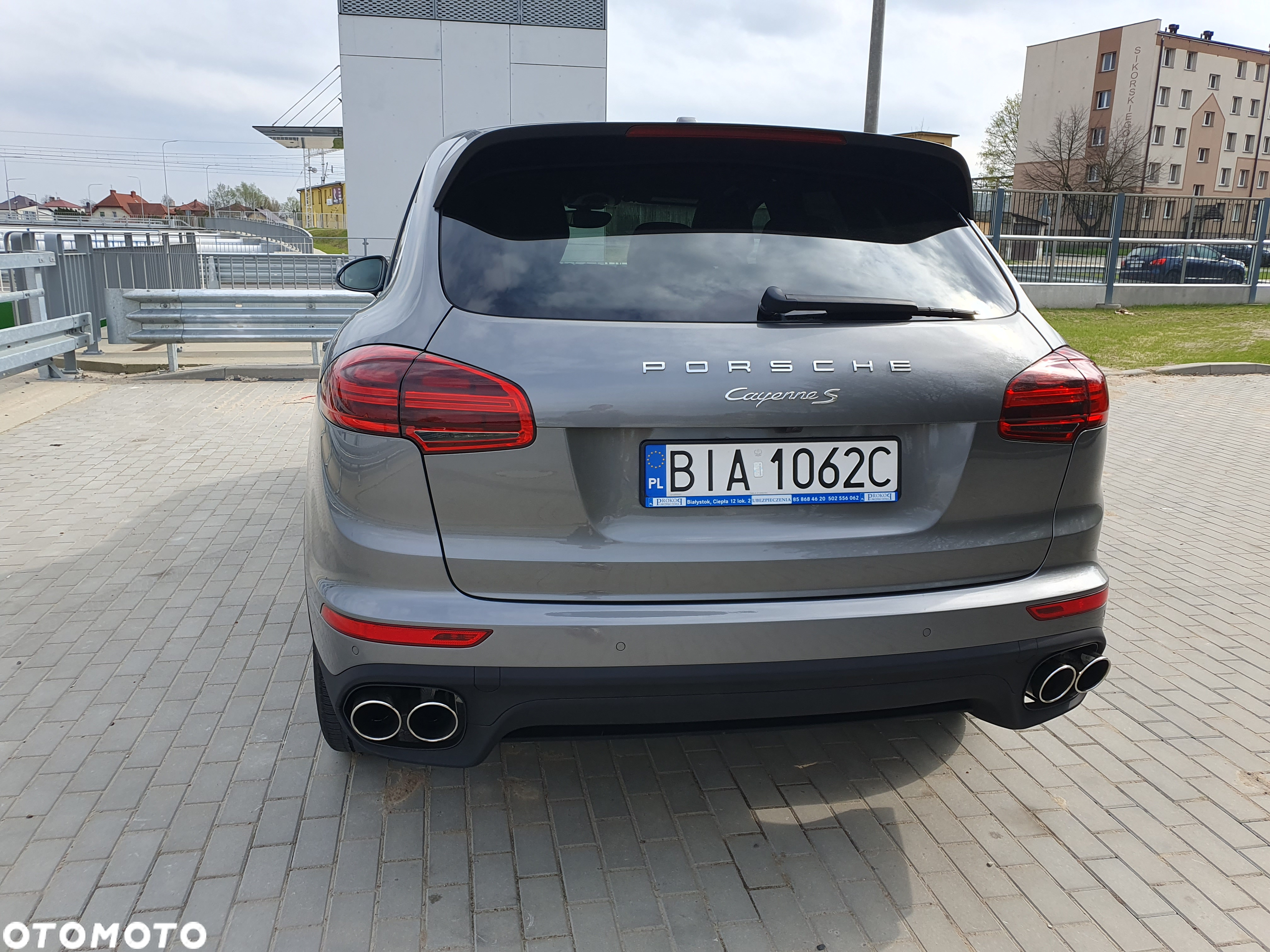 Porsche Cayenne S - 7