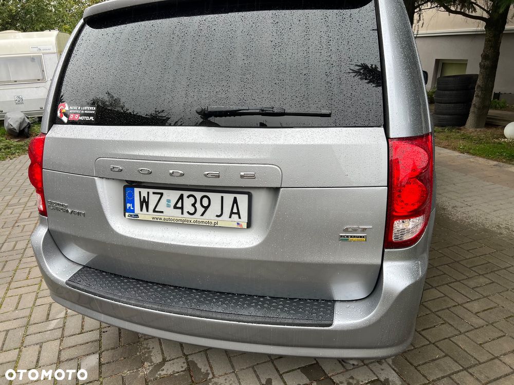 Dodge Grand Caravan - 3