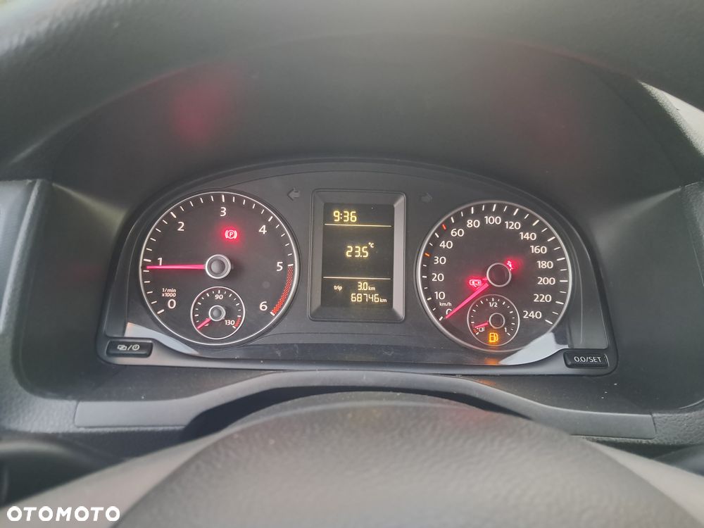 Volkswagen Caddy Max - 8