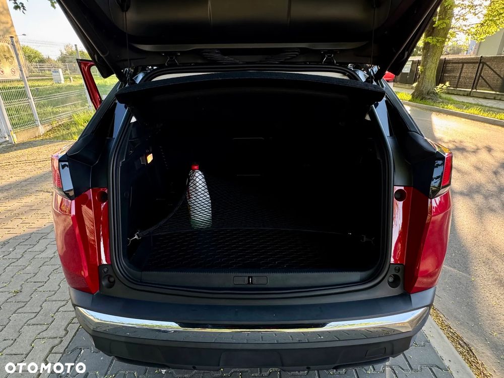Peugeot 3008 1.2 PureTech Allure S&S EAT8 - 4