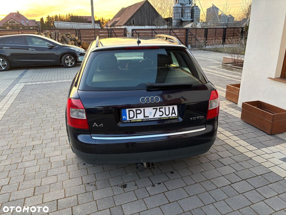 Audi A4 - 4