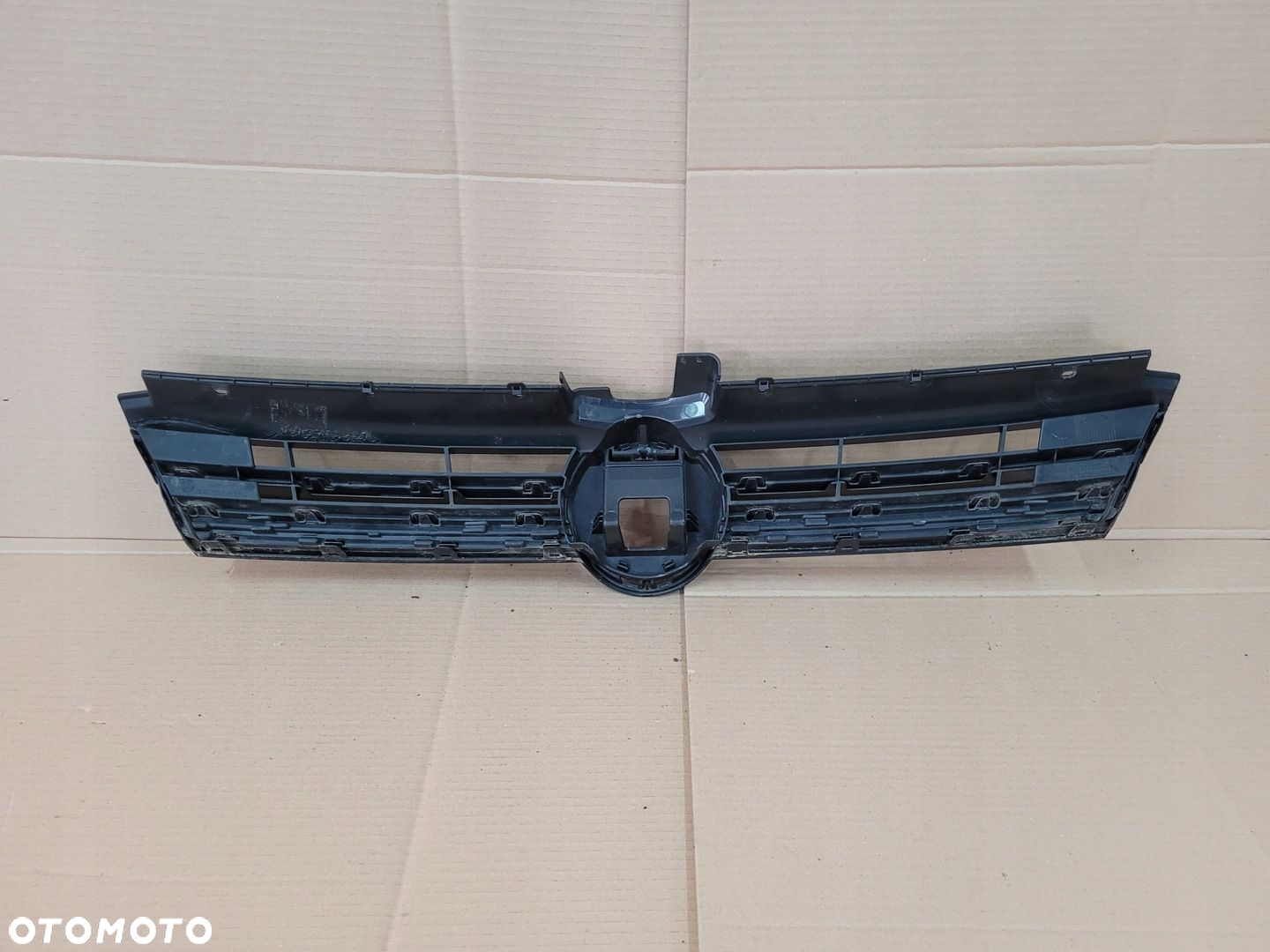GRILL ATRAPA CHŁODNICY VW GOLF VII LIFT 5G0853653Q - 5