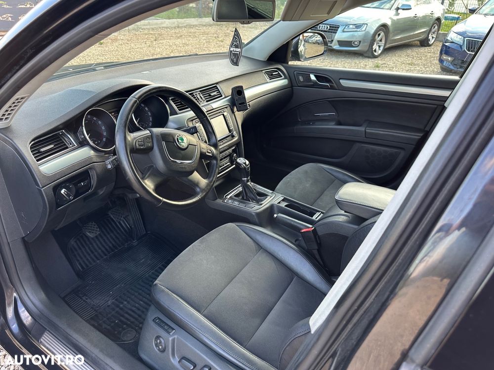 Skoda Superb 2.0 TDI Elegance - 7