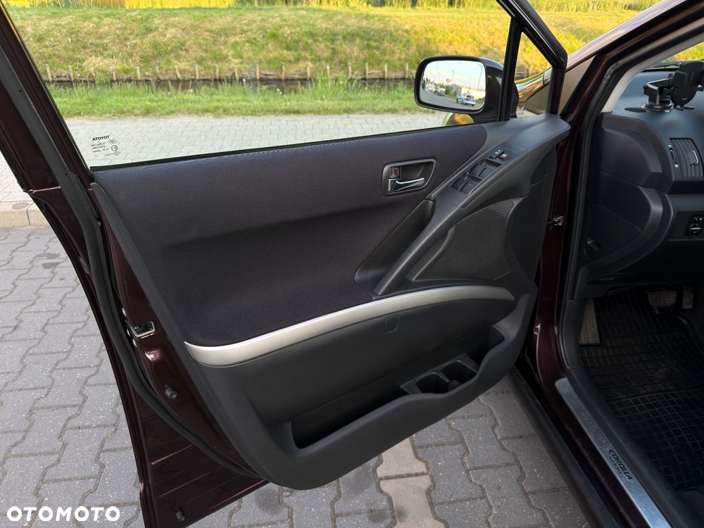 Toyota Corolla Verso 1.8 Premium + 7os MM - 3