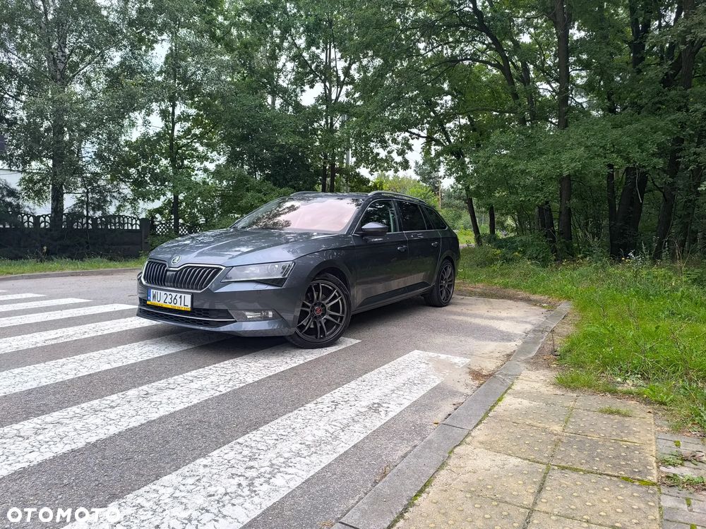 Skoda Superb 2.0 TDI Style - 2